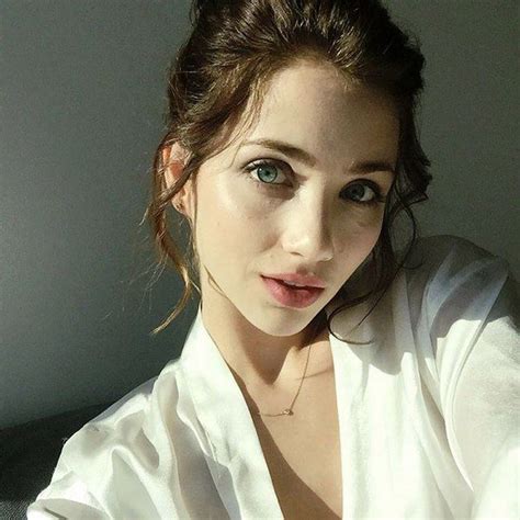 Emily Rudd DeepFakes Porn Videos